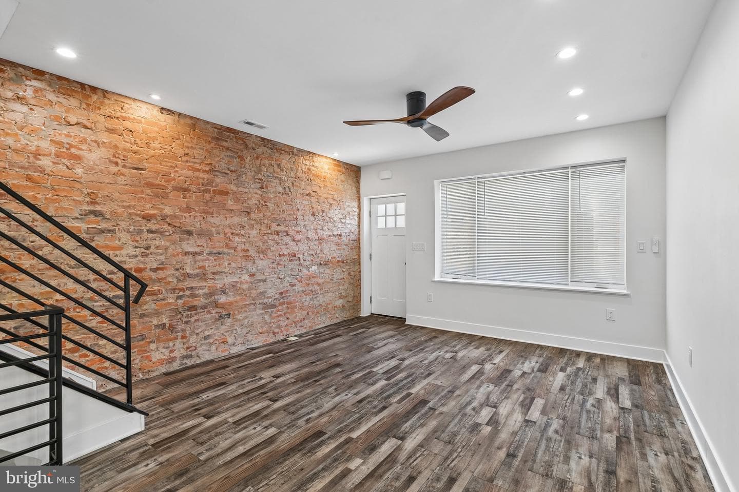 3156 Almond Street photo 9