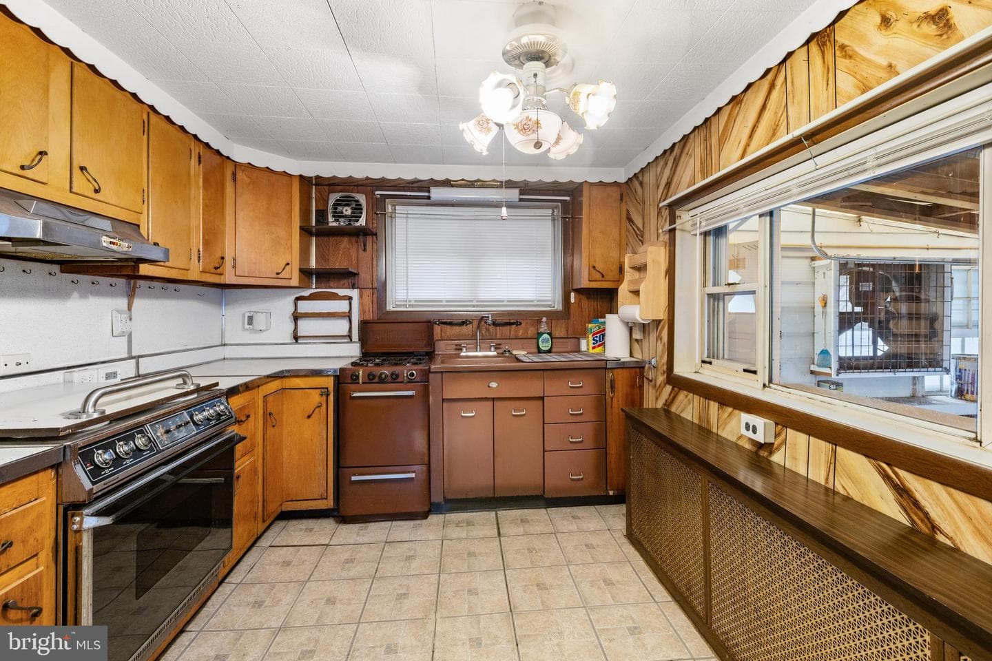 2617 S 76th Street photo 12