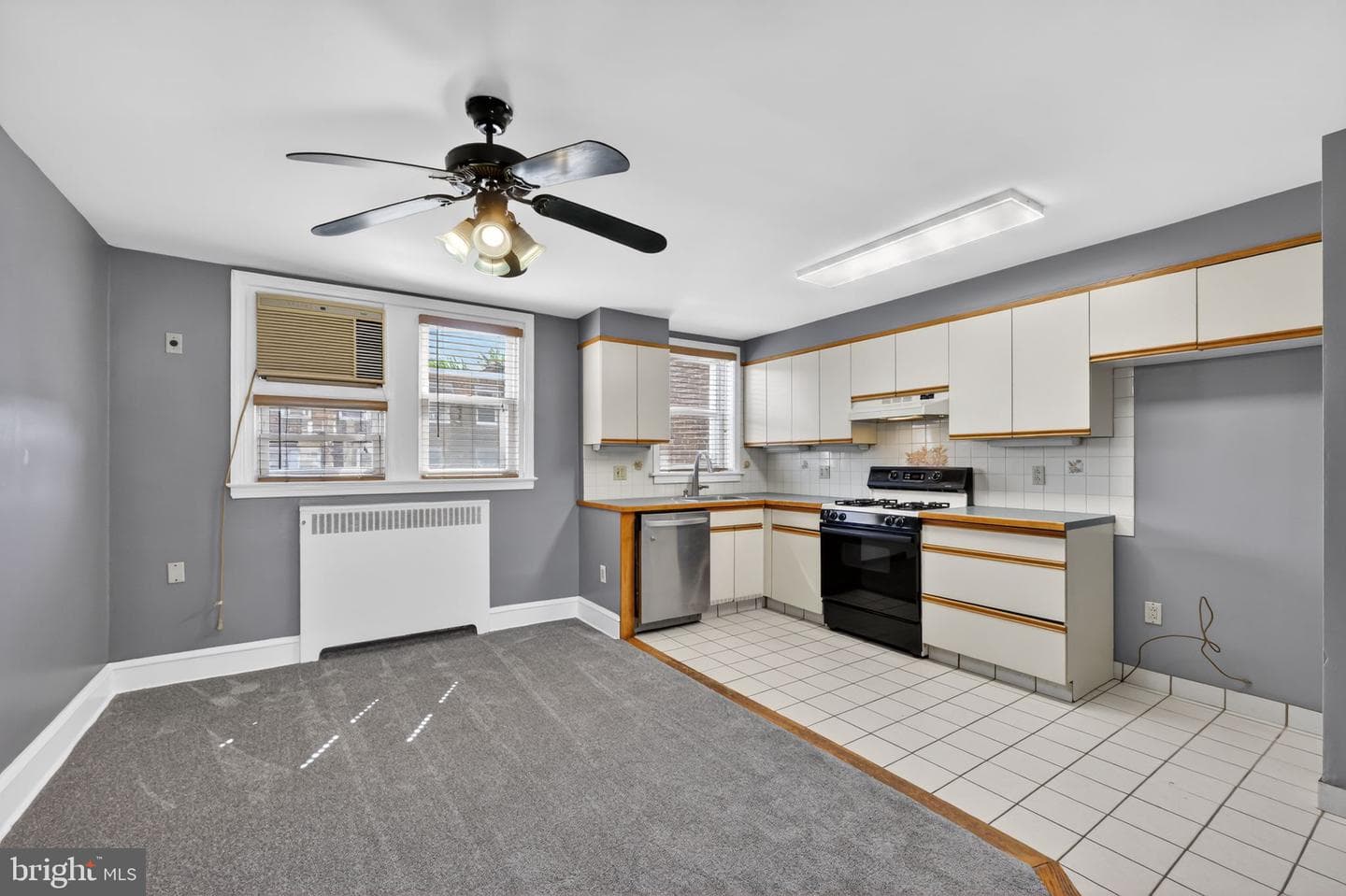 3102 Wellington Street photo 8