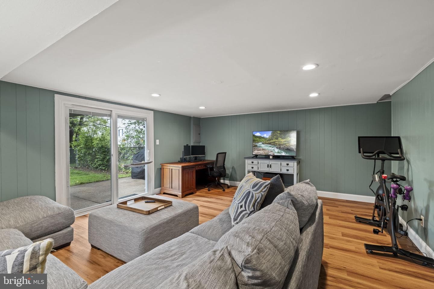 8807 Danbury Street photo 17