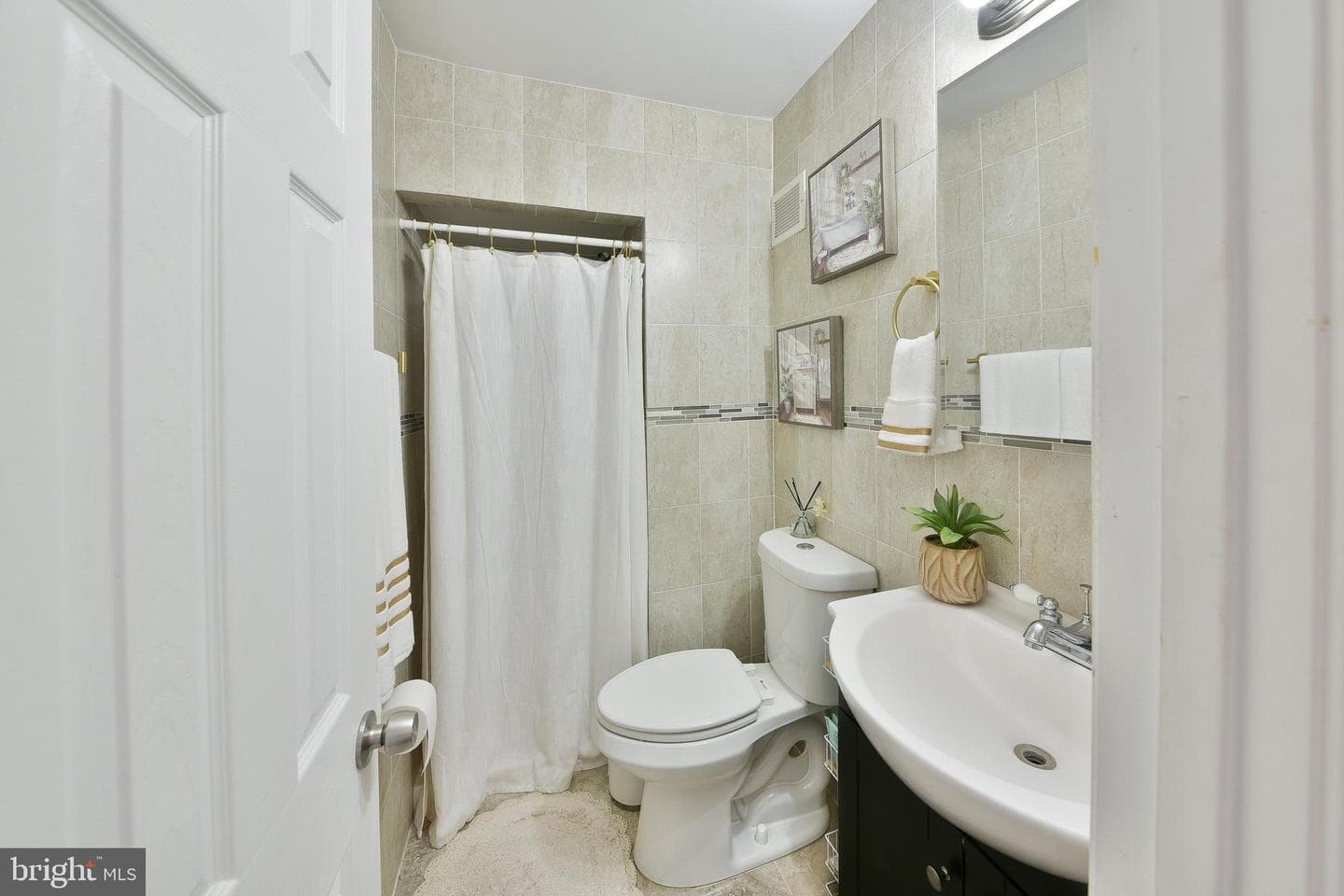 9747 Hoff Street photo 16