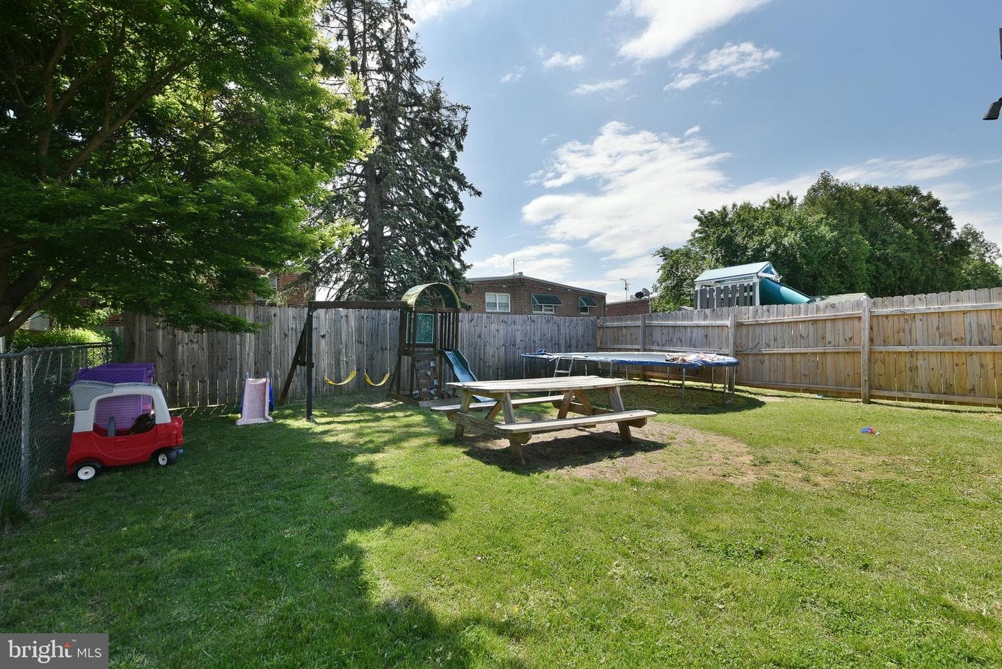 9747 Hoff Street photo 33