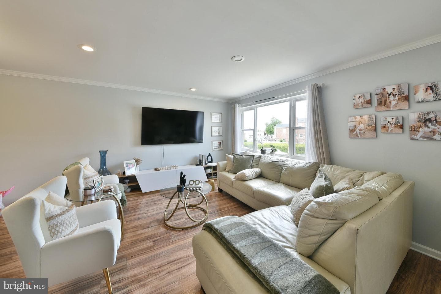 9747 Hoff Street photo 6