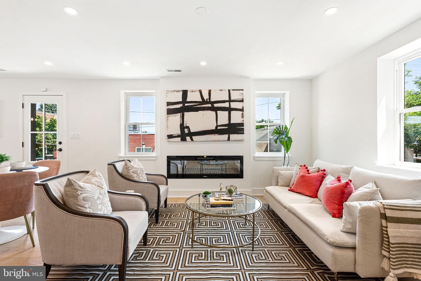 6101 Gardenia Street, Philadelphia