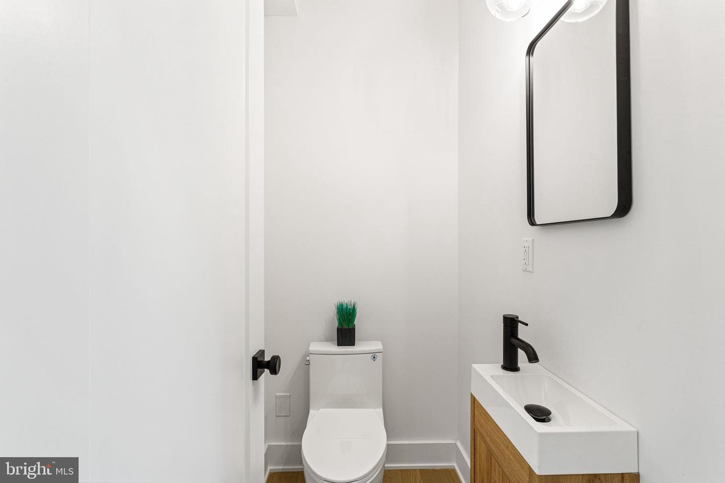 6101 Gardenia Street photo 26