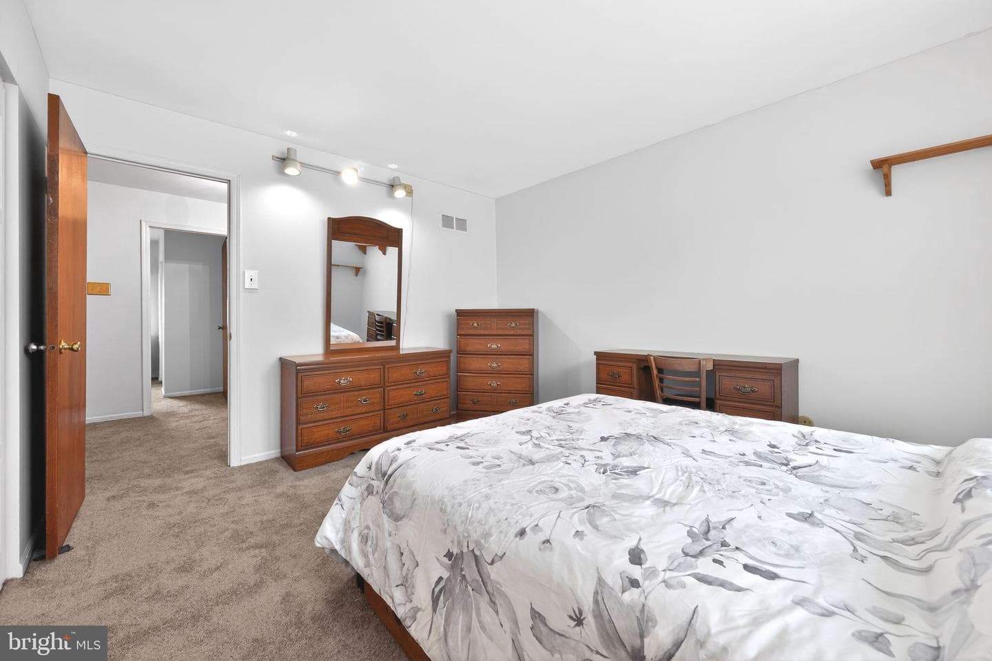 9033 Lykens Lane photo 24