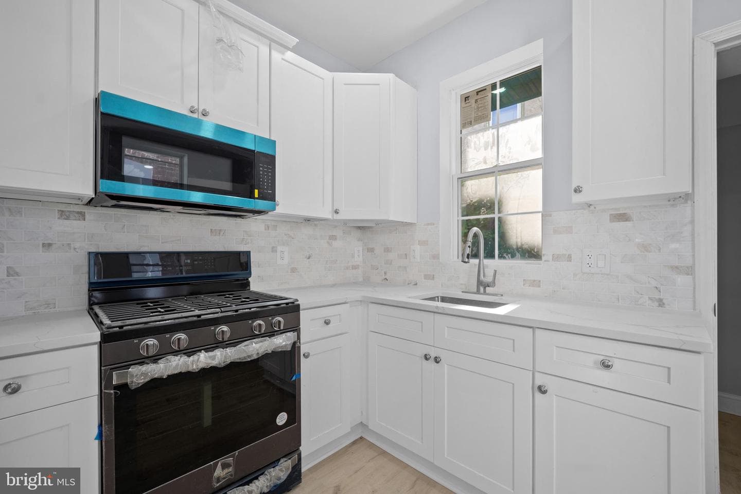 4116 N 8th Street photo 9