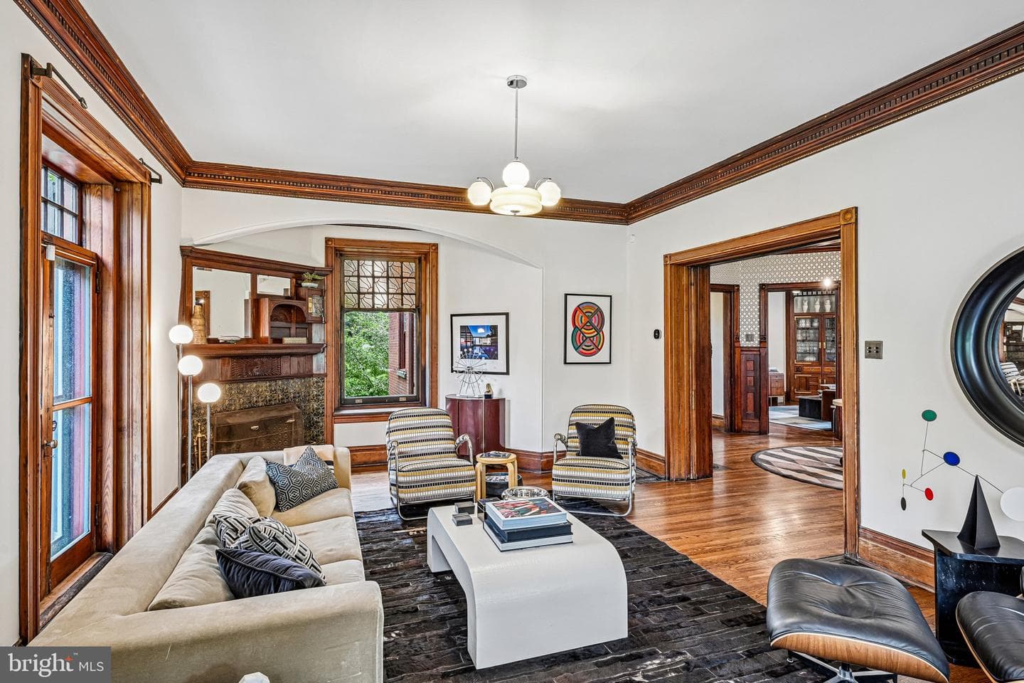 51 E Penn Street photo 19