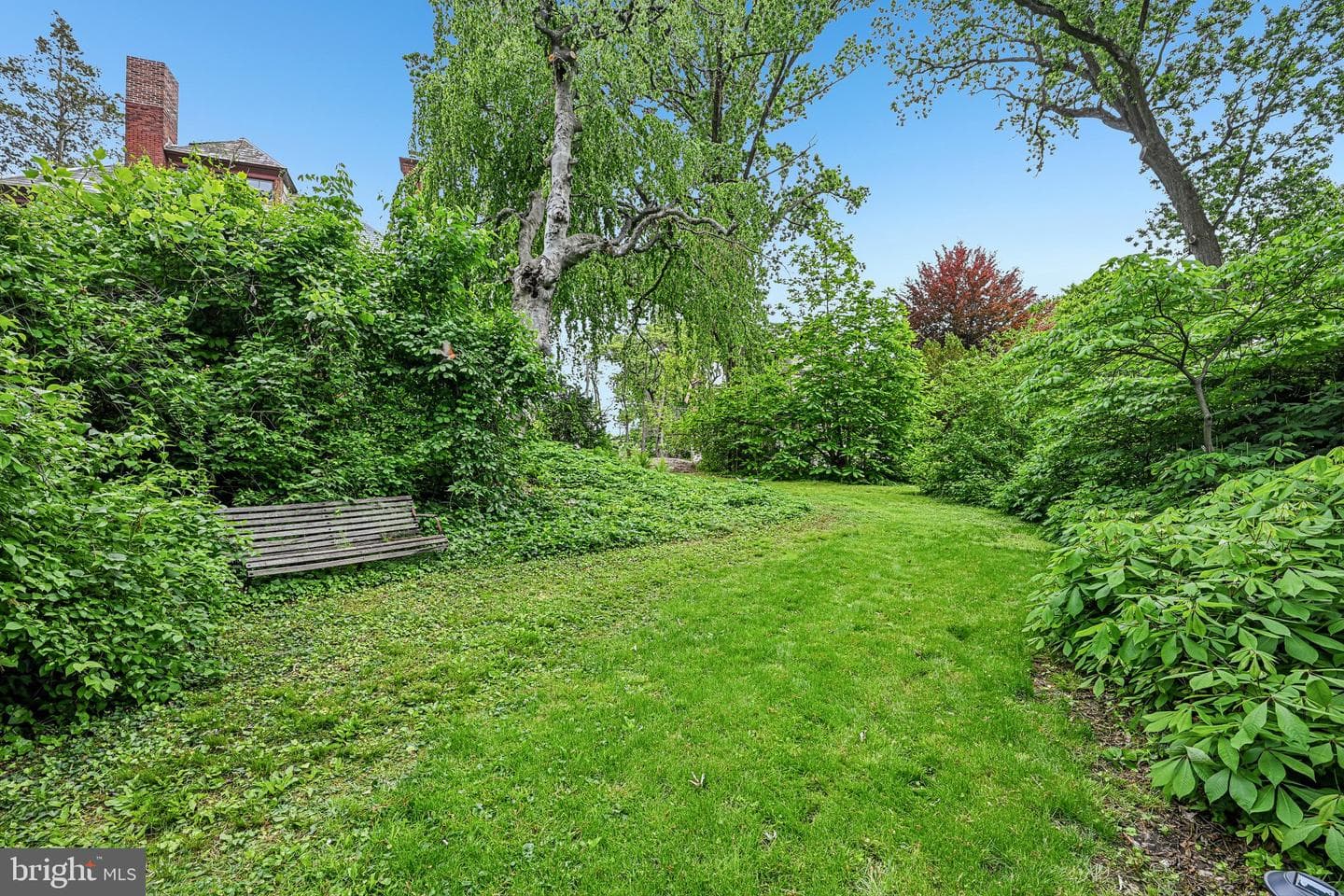 51 E Penn Street photo 58
