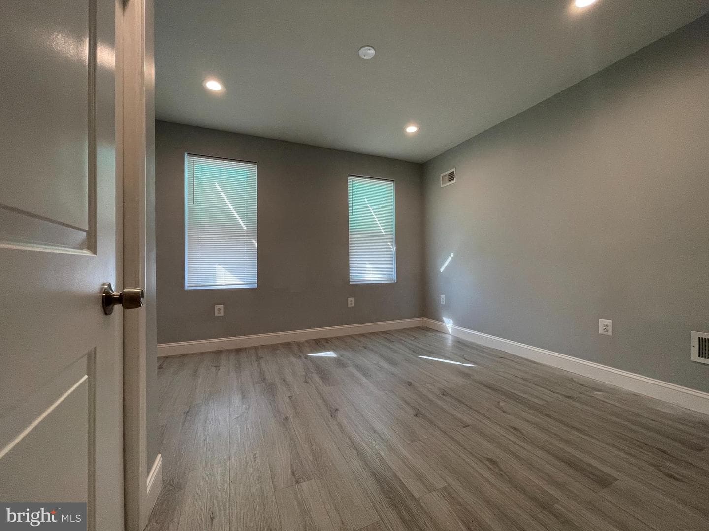 6324 Theodore Street photo 7