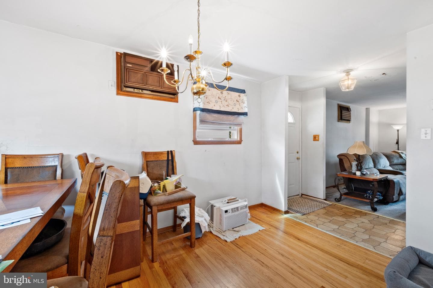 826 Avon Road photo 7