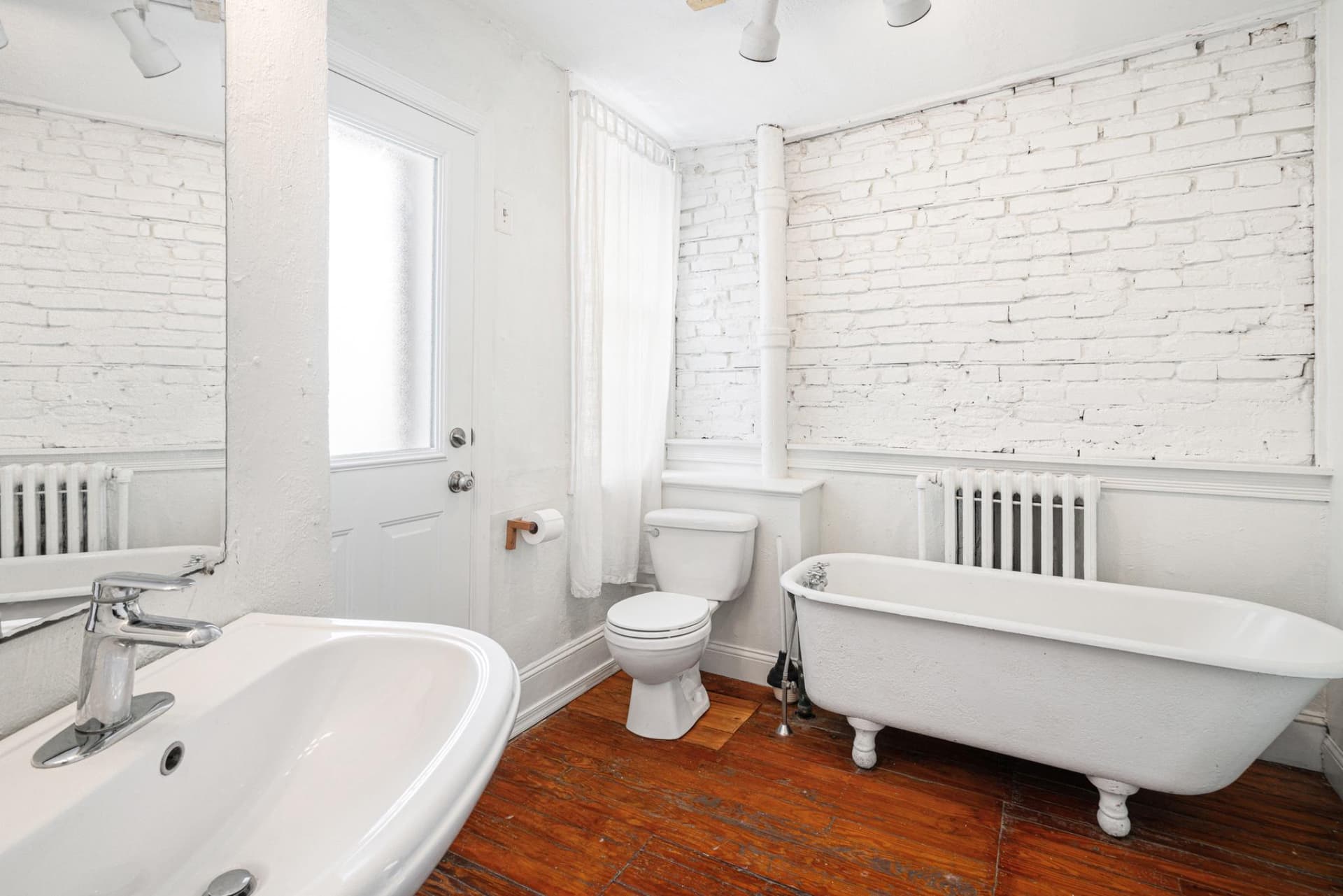 1227 S Iseminger Street photo 12