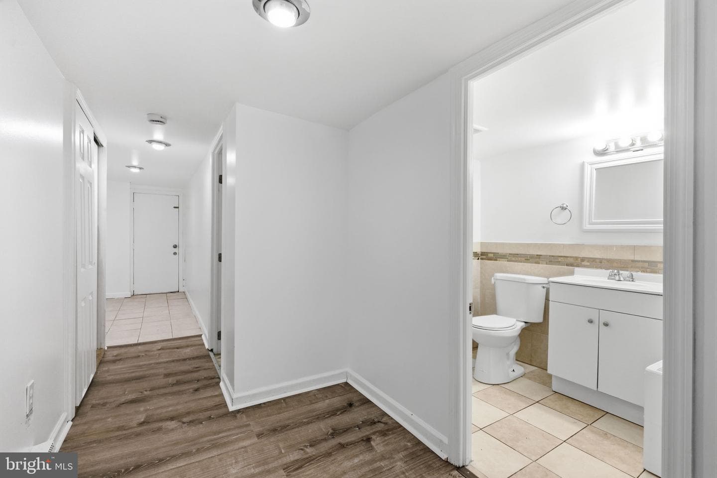 140 W Ashdale Street photo 15