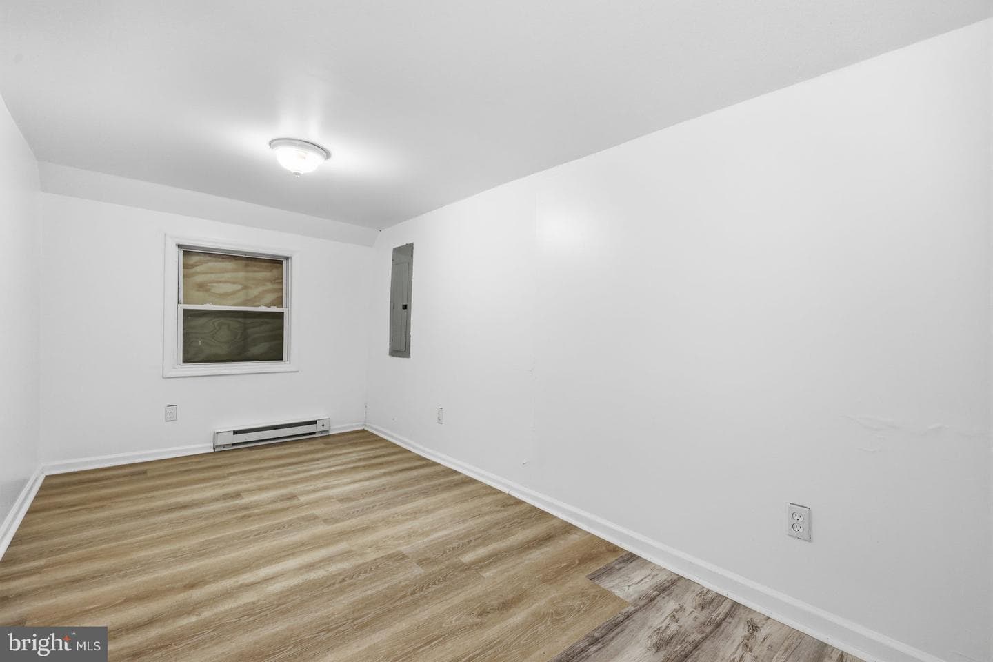 140 W Ashdale Street photo 16