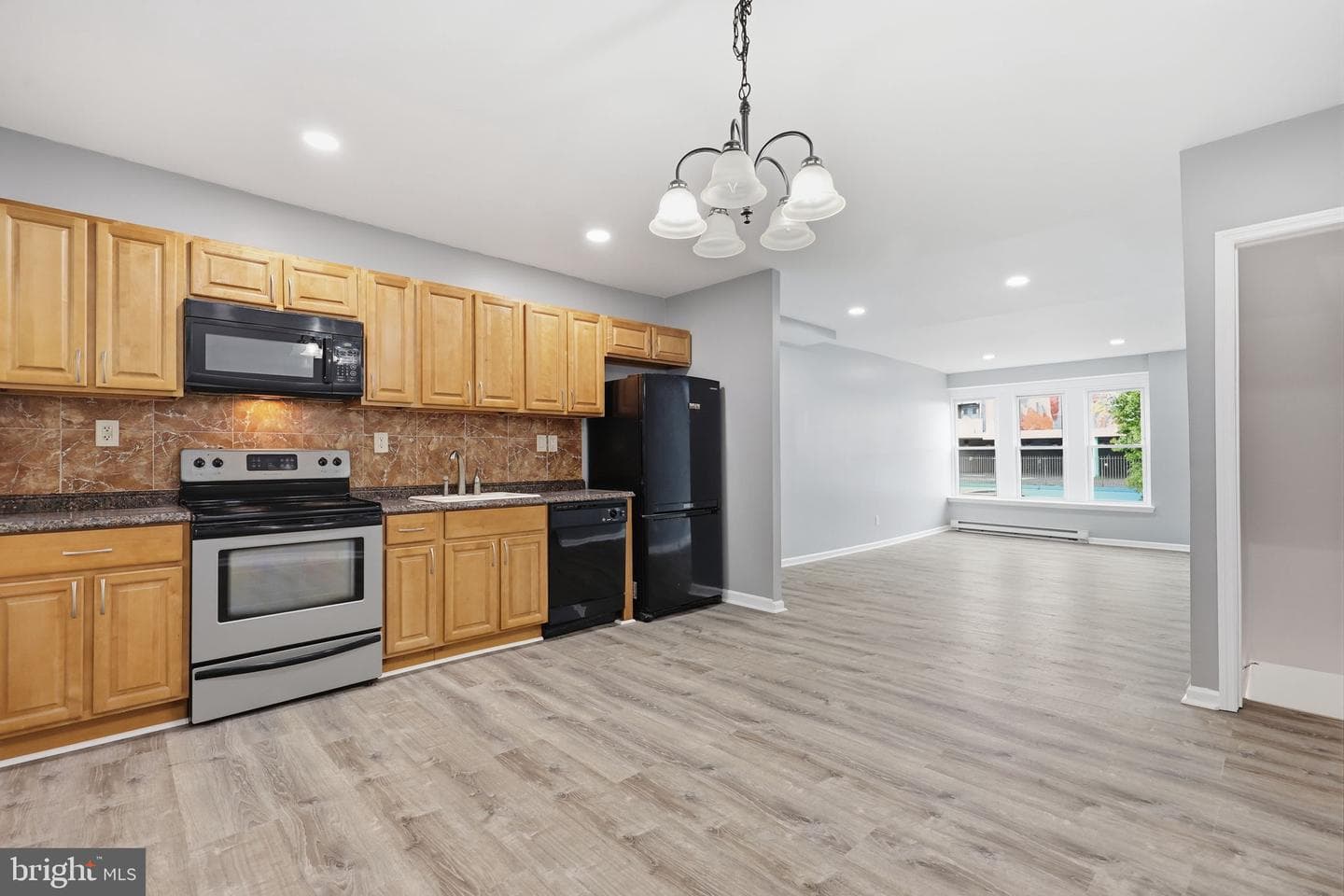 140 W Ashdale Street photo 5