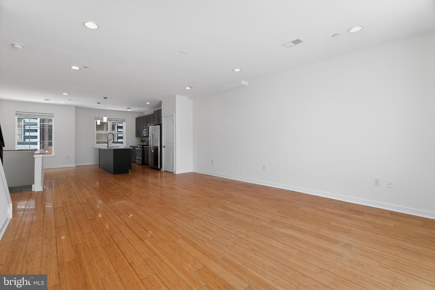 1305 S Hancock Street photo 11