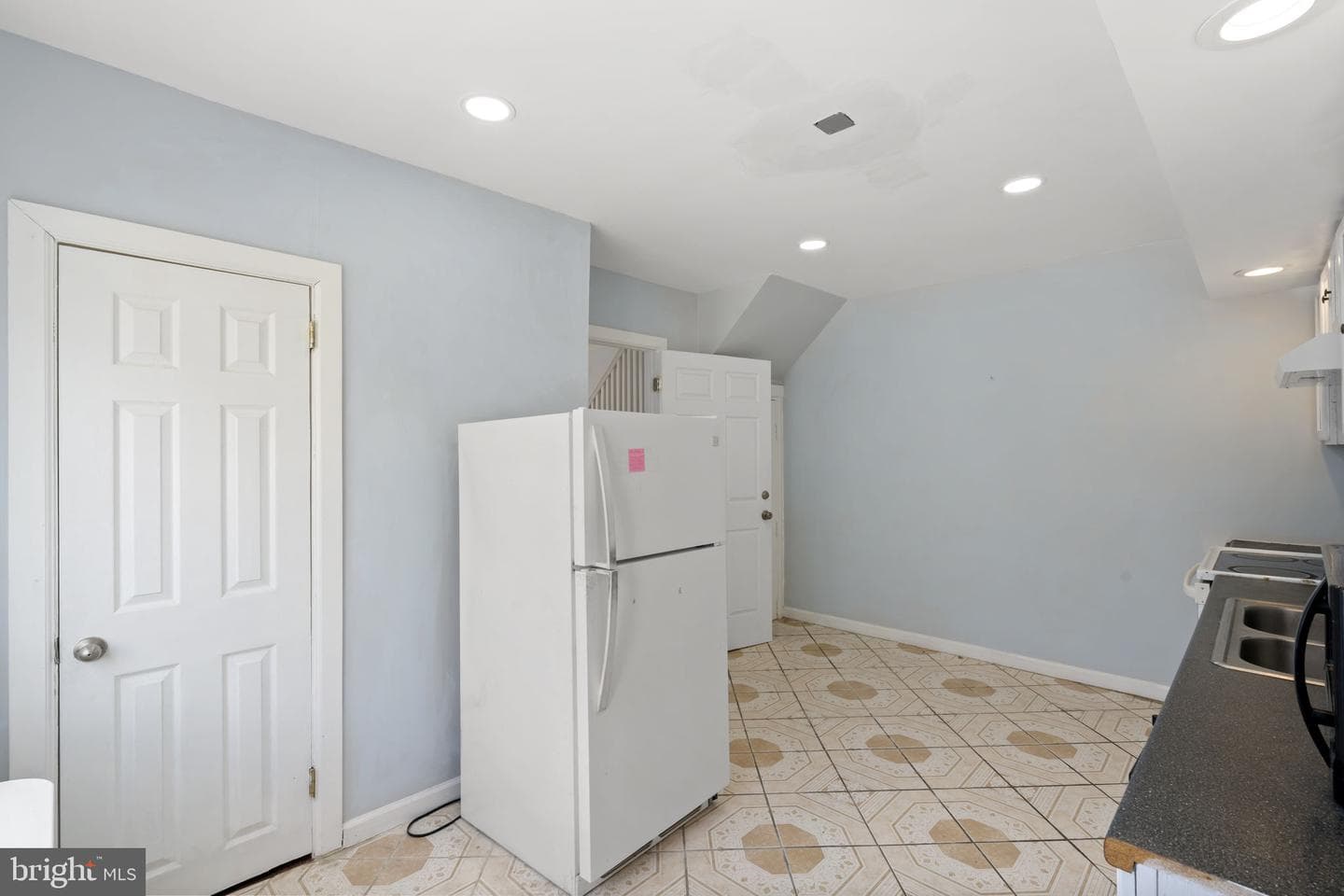 571 Van Kirk Street photo 13