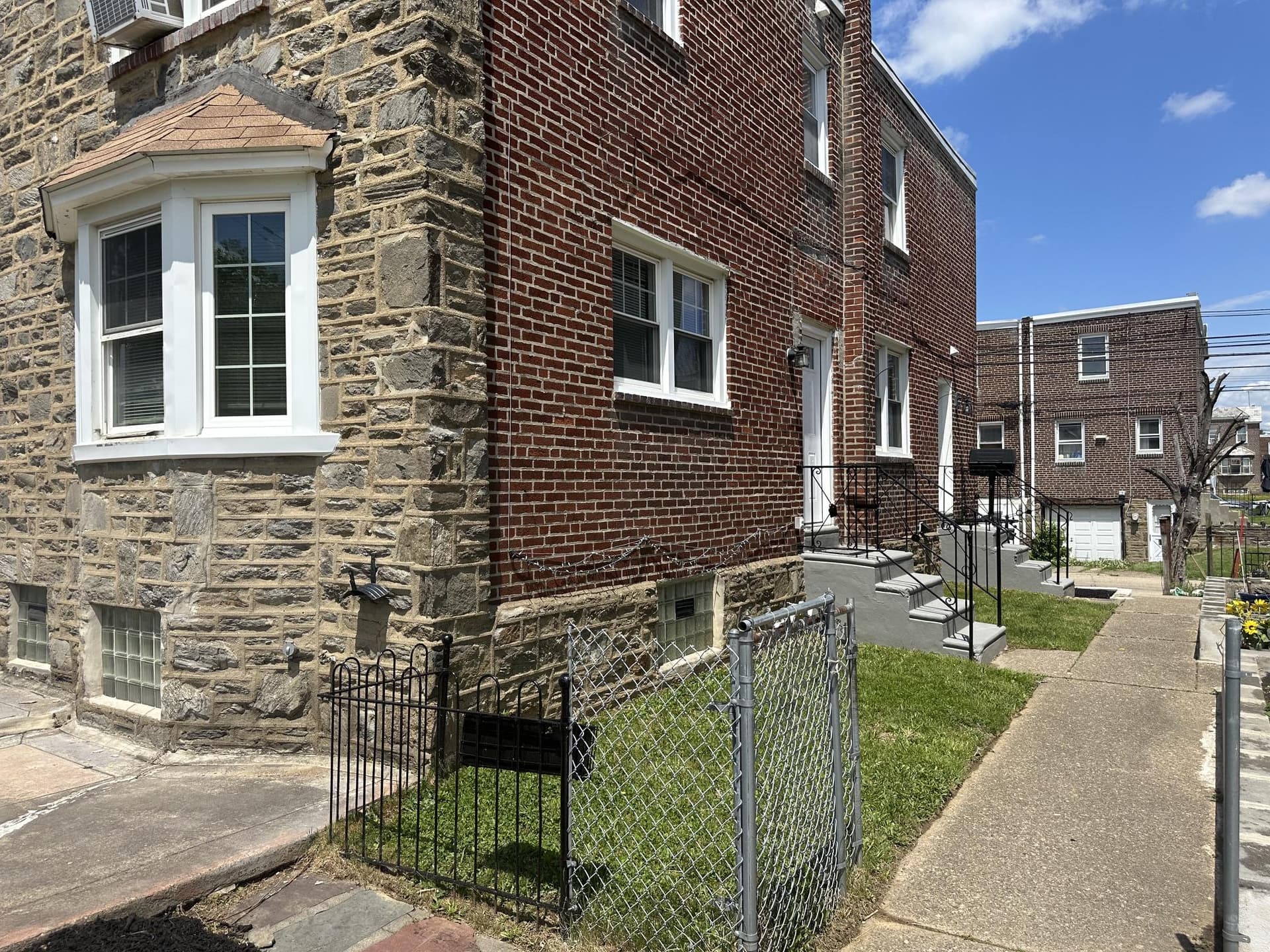 1123 Gilham Street photo 3