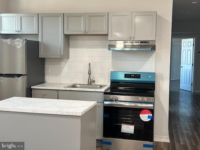 1329 W Roosevelt Boulevard photo 28