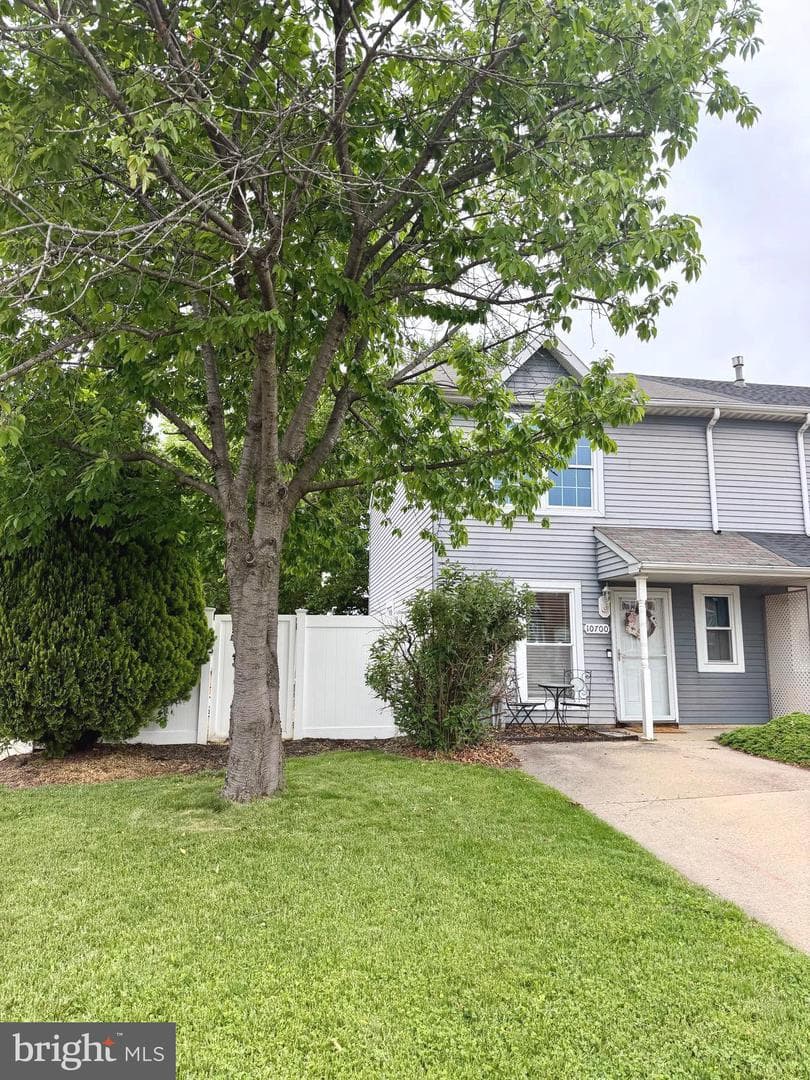 10700 Albemarle Lane photo 2