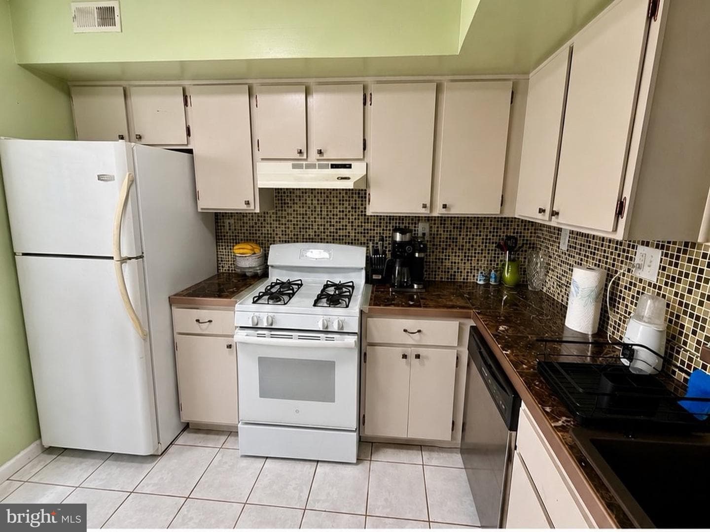 10700 Albemarle Lane photo 6