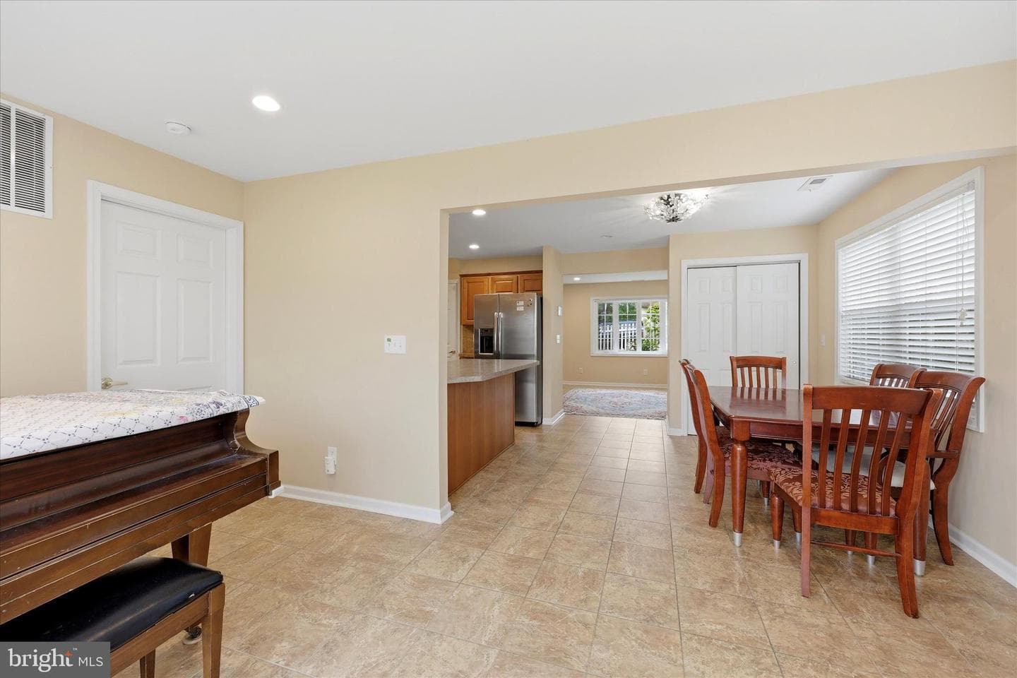 9342 Campus Lane photo 12