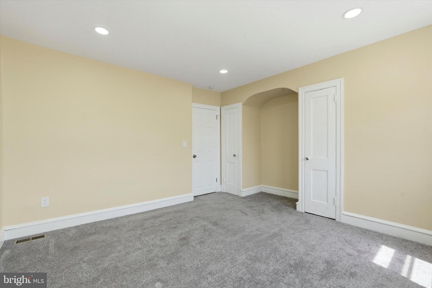 443 Fern Street photo 8