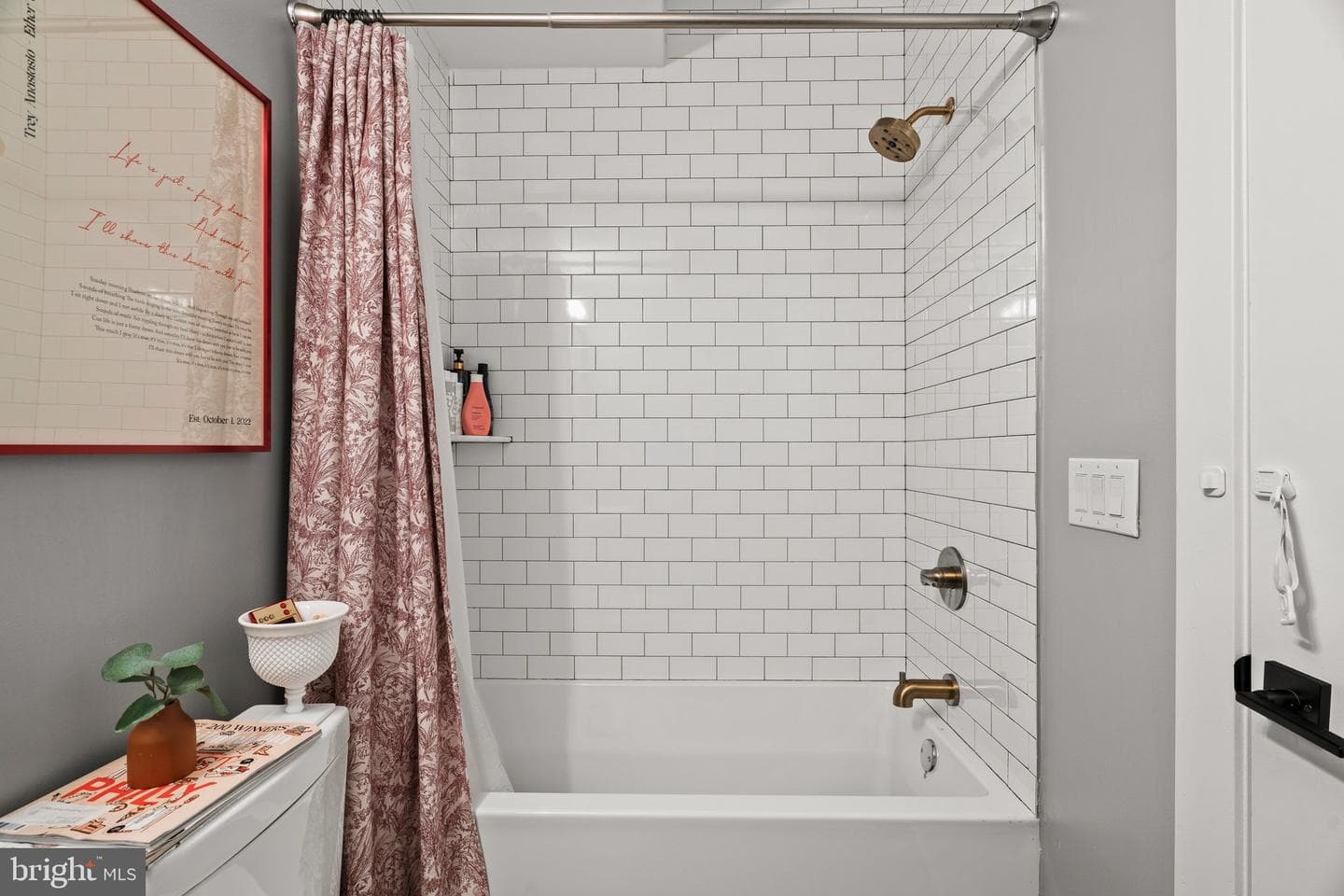 2932 Nicholas Street photo 25