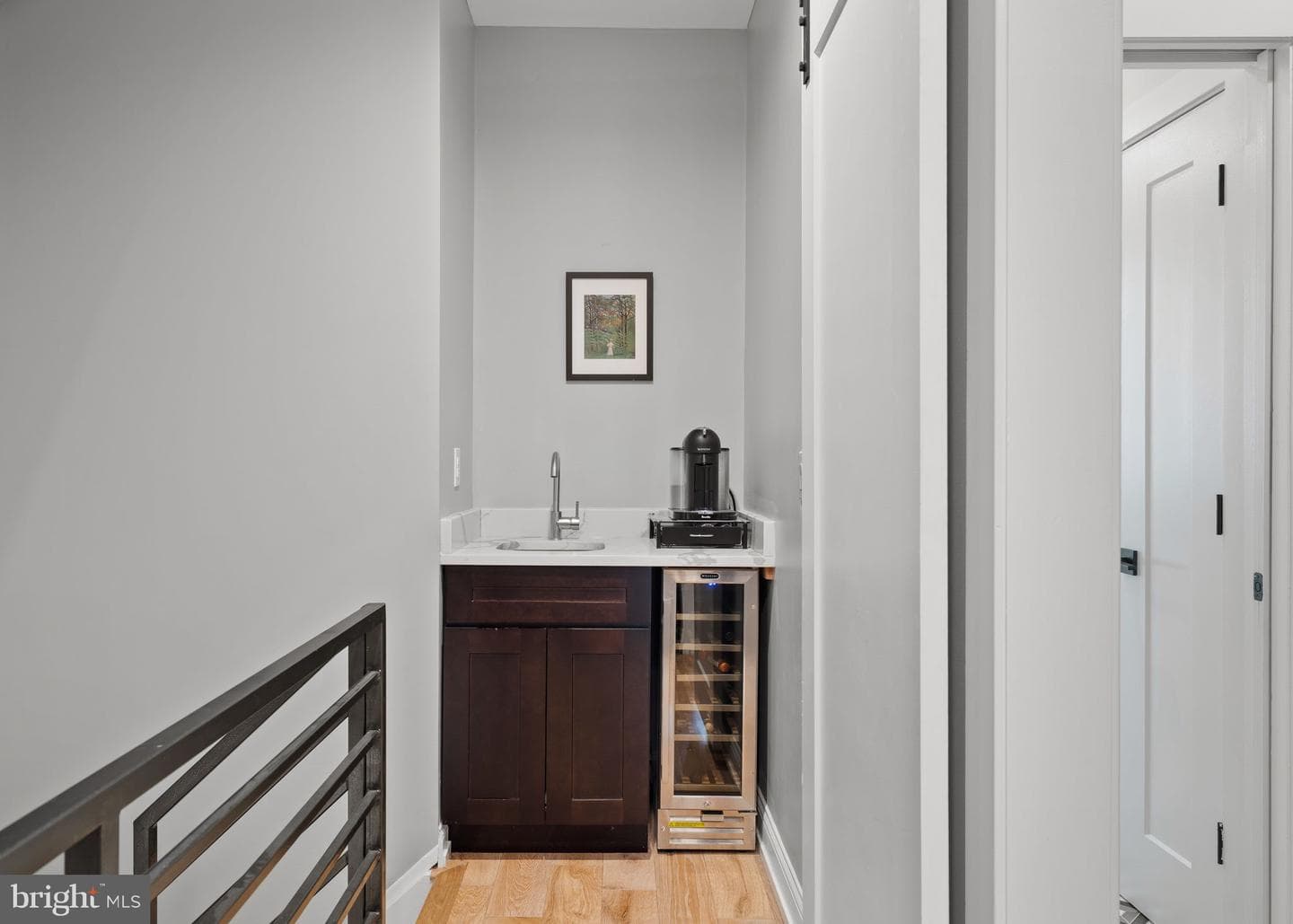 2932 Nicholas Street photo 27