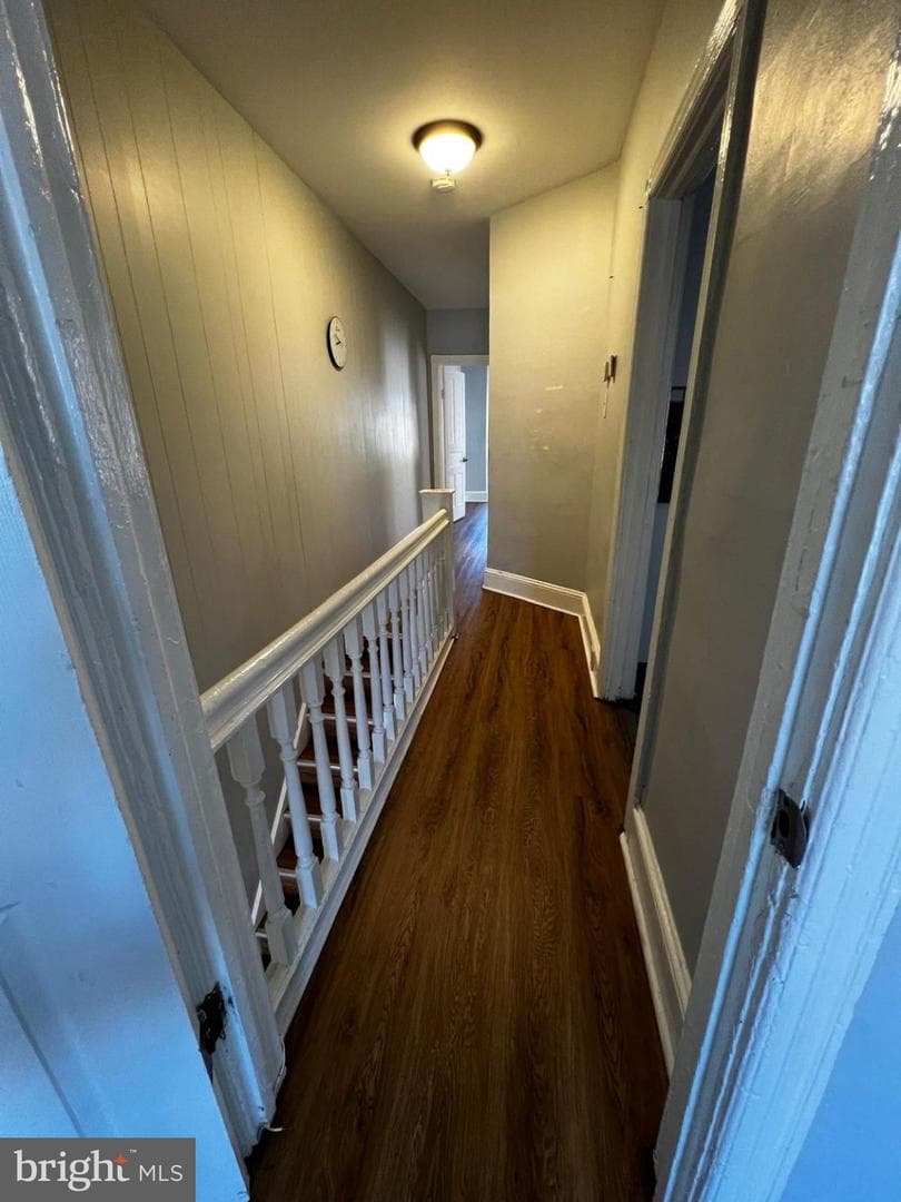 4812 Oxford Avenue photo 10