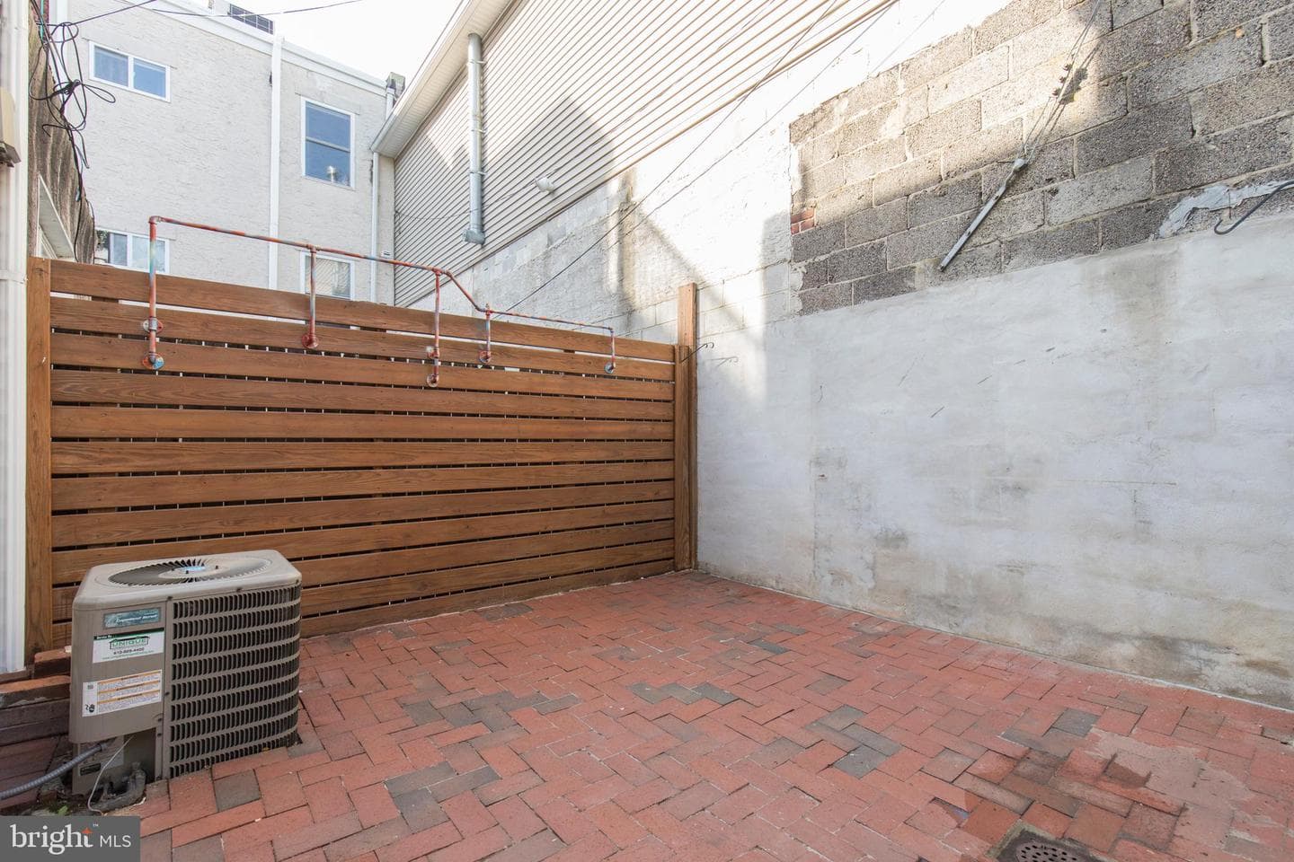 726 S Randolph Street photo 23