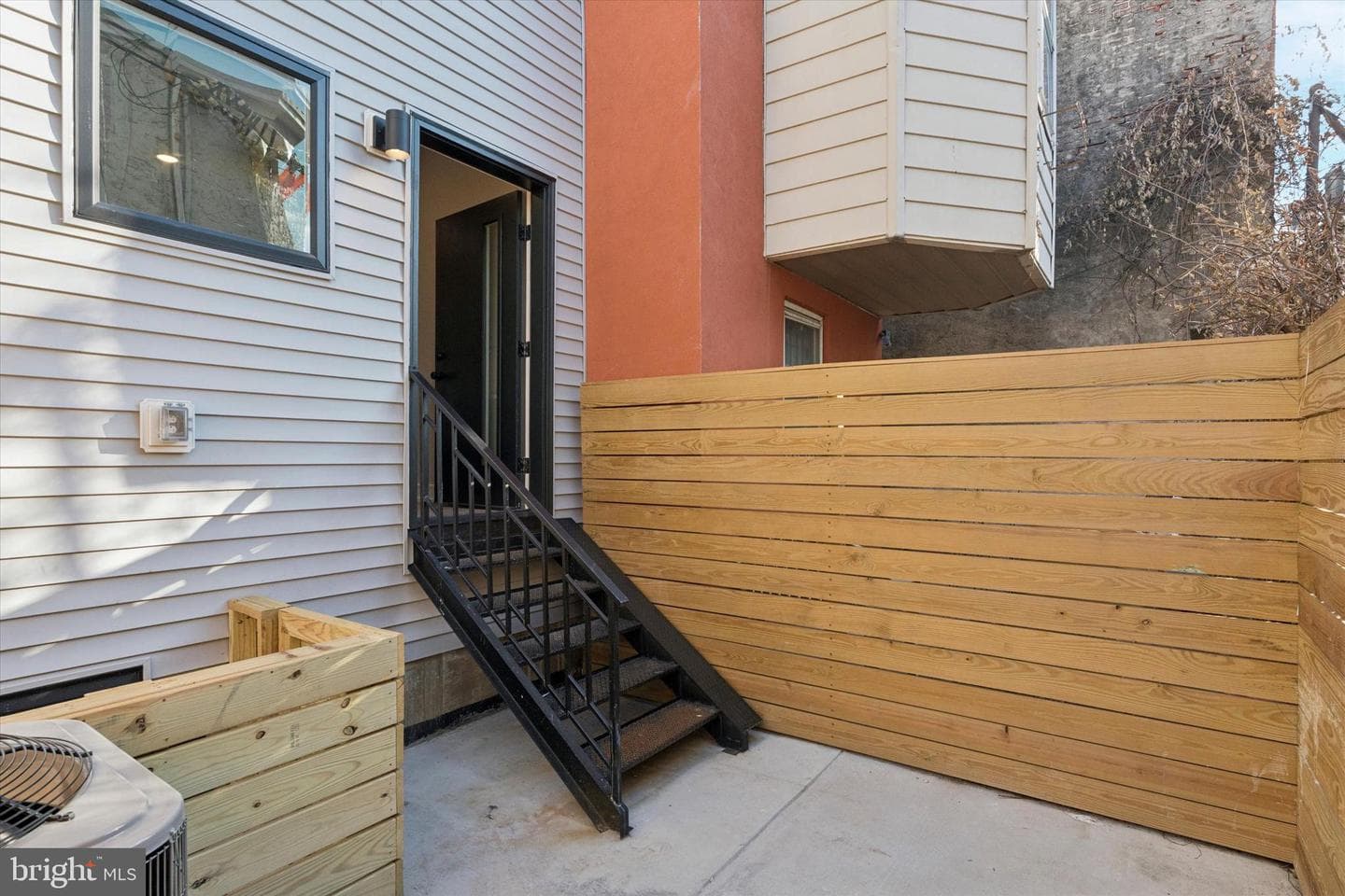 1620 N Randolph Street photo 24
