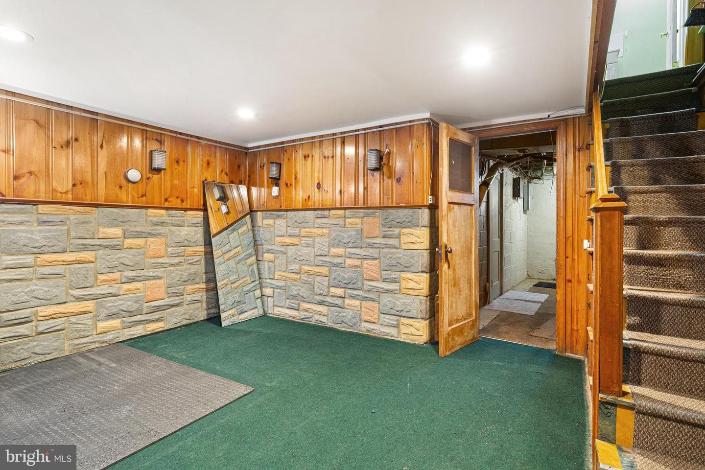 6615 Horrocks Street photo 12
