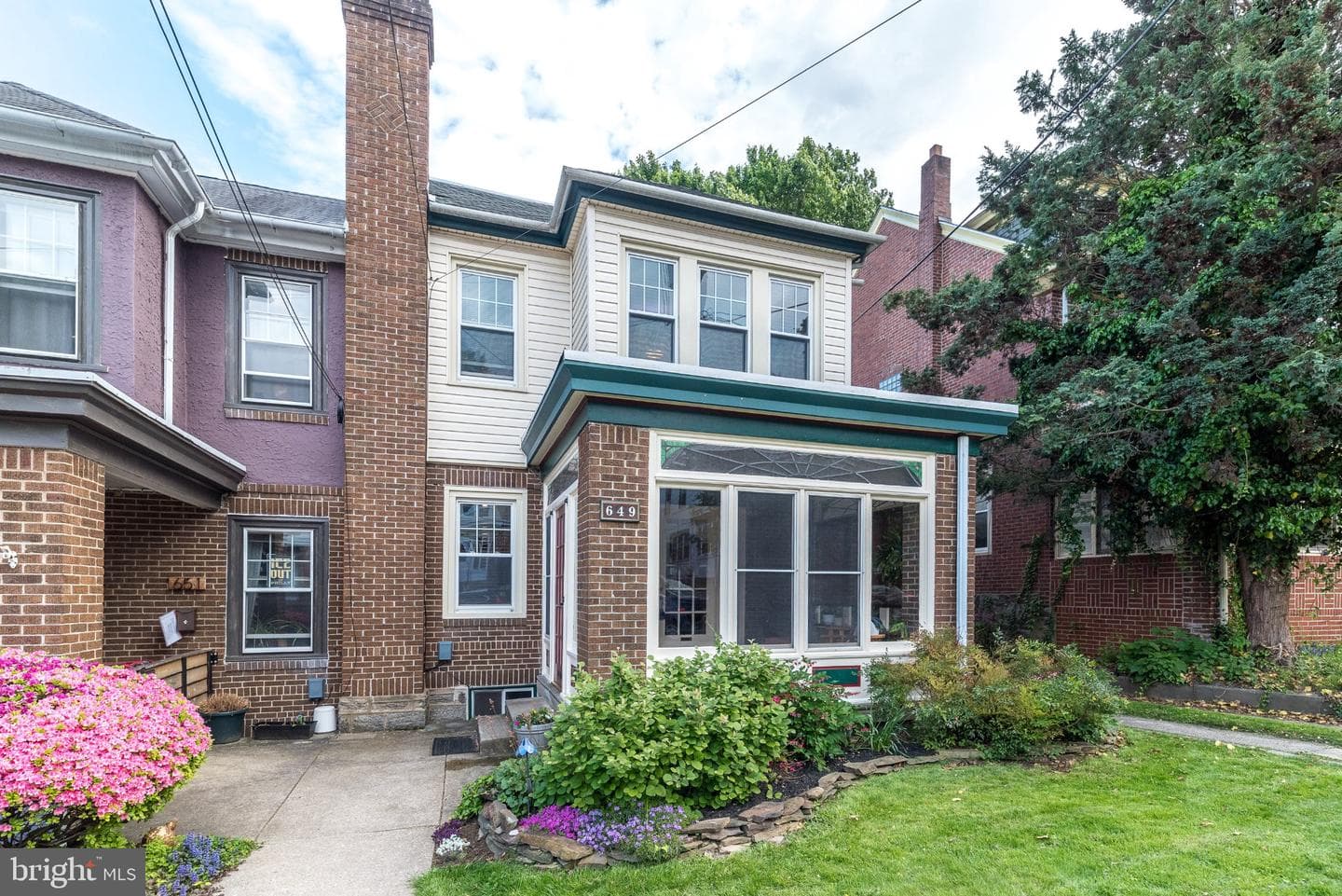 649 Hermitage Street photo 40