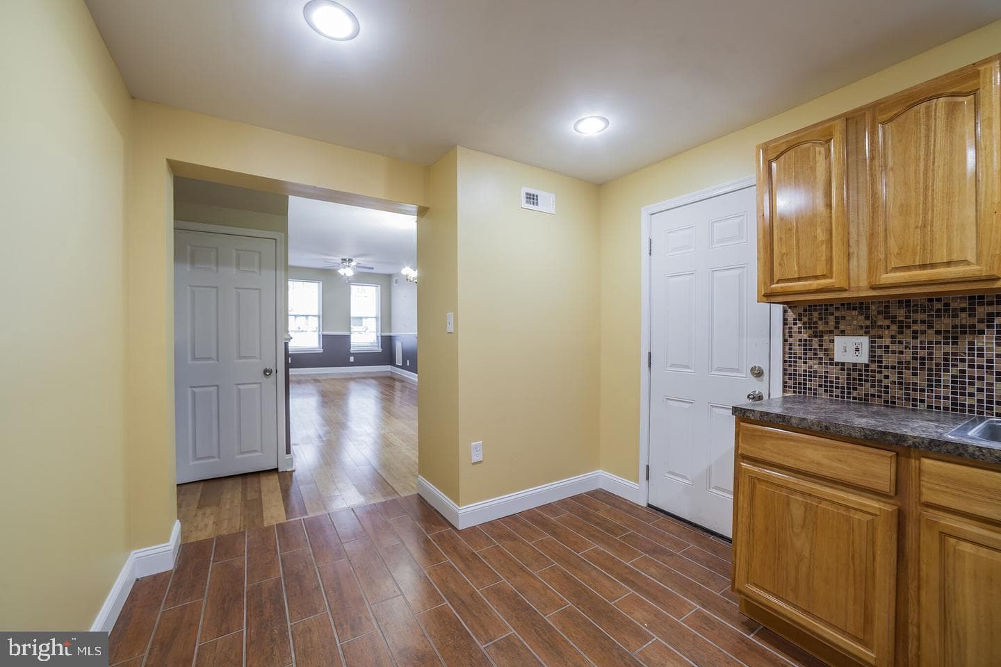 2921 Rosehill Street photo 13