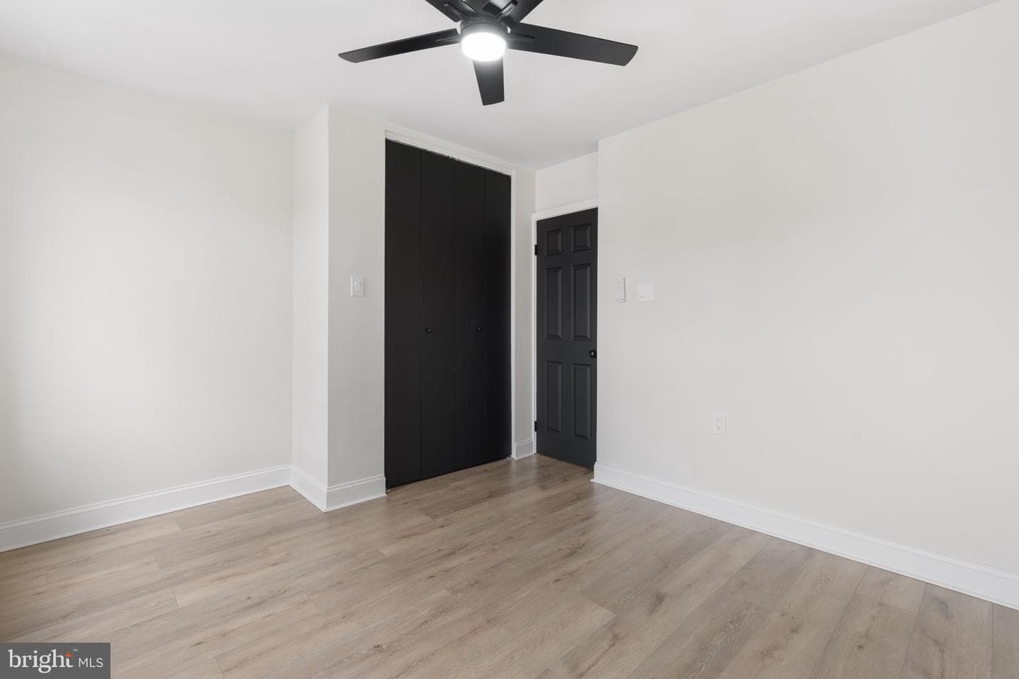 2529 S Camac Street photo 31