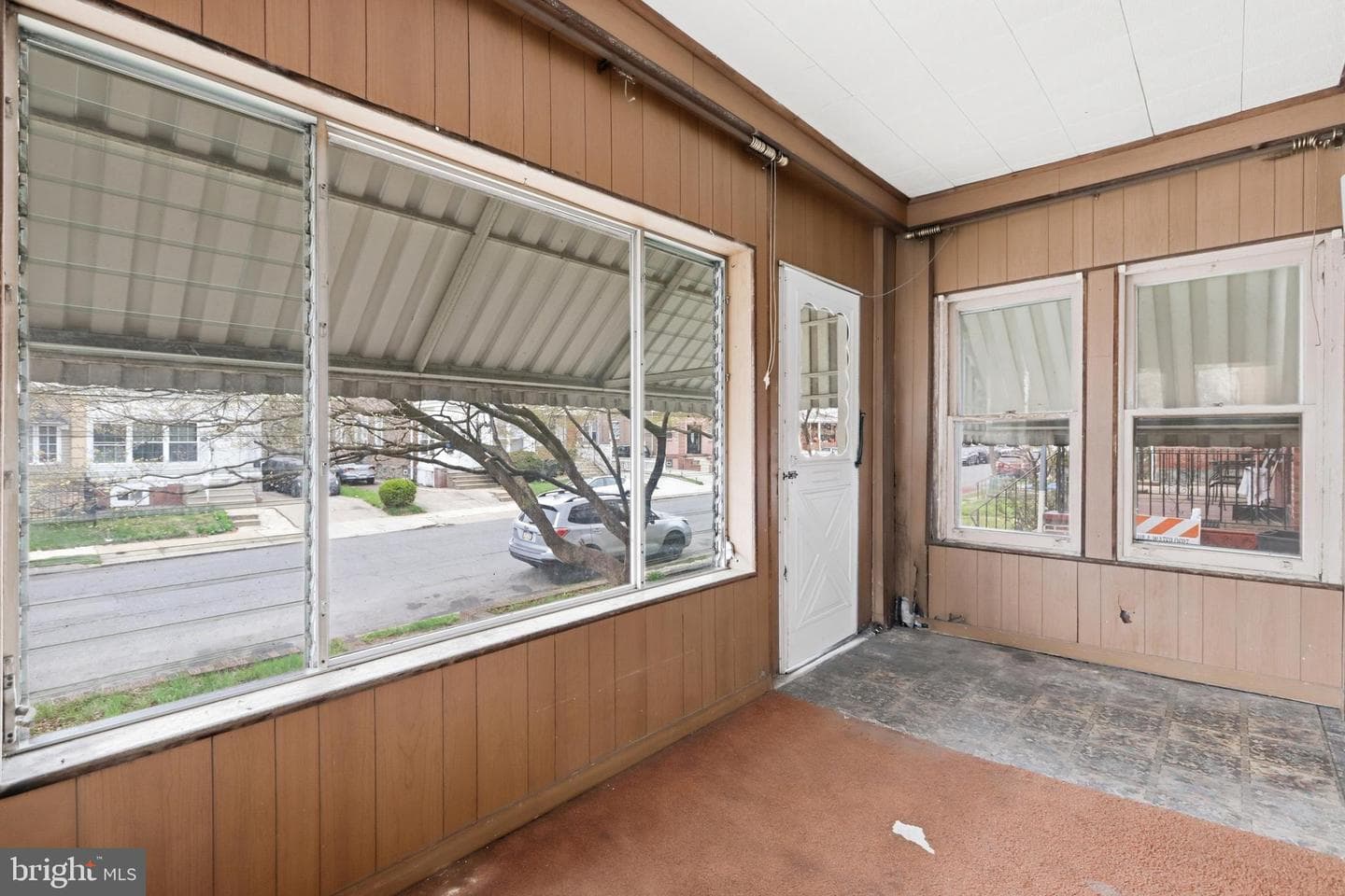 537 Robbins Street photo 5