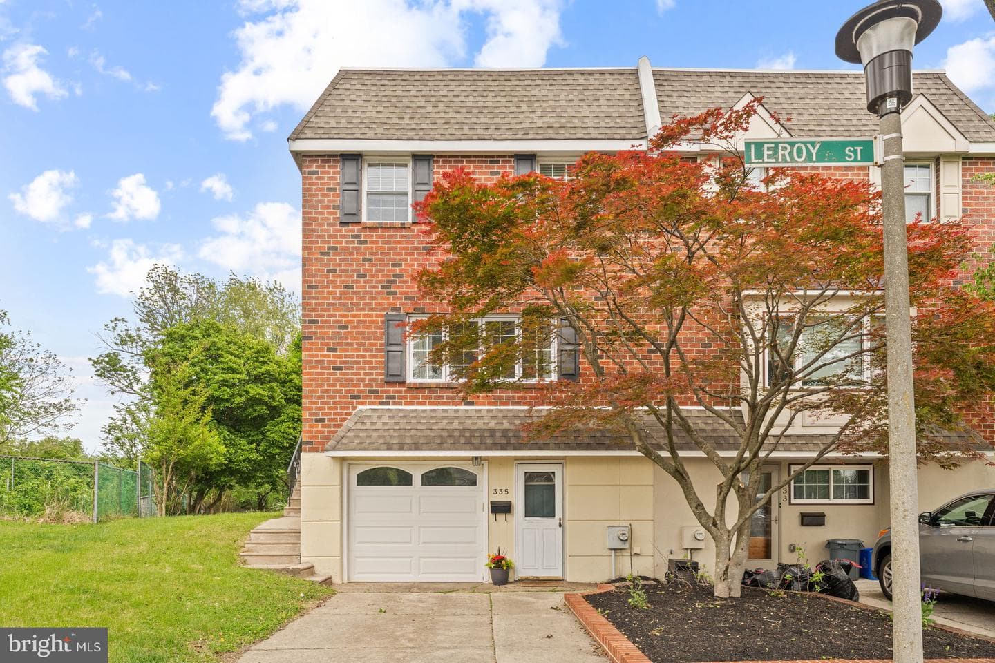 335 Leroy Street photo 38