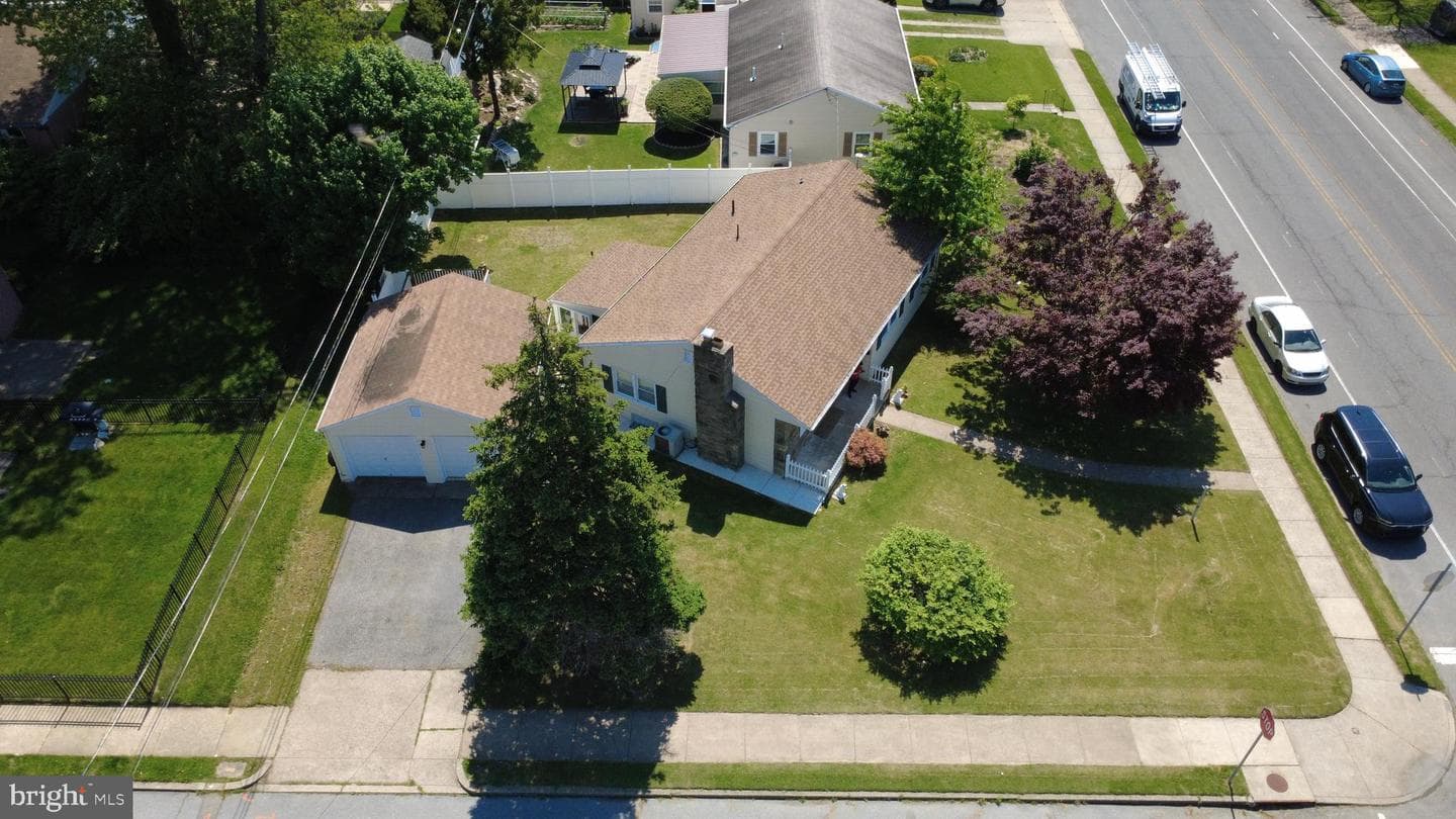 2201 Lott Street photo 23