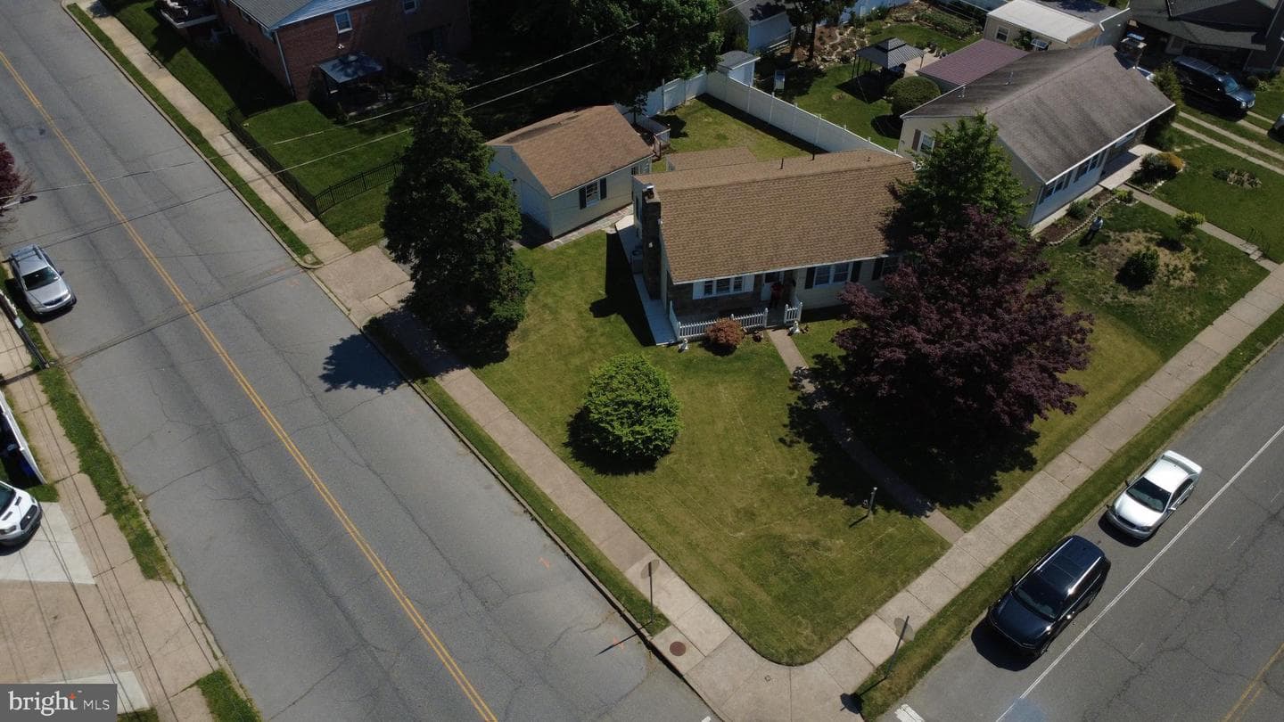 2201 Lott Street photo 24