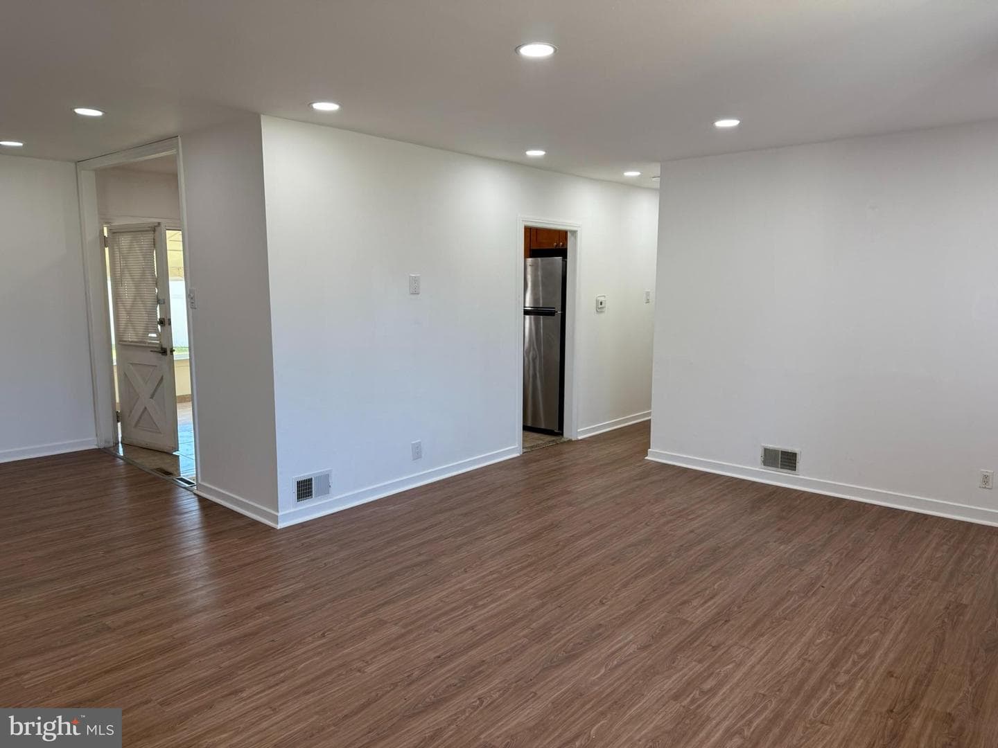 2201 Lott Street photo 6
