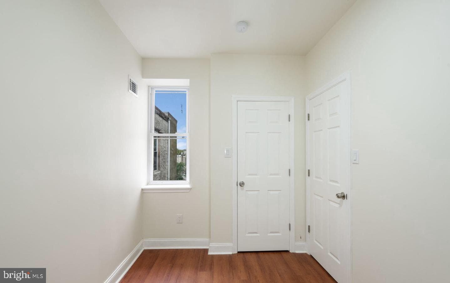 4847 Fairmount Avenue photo 19