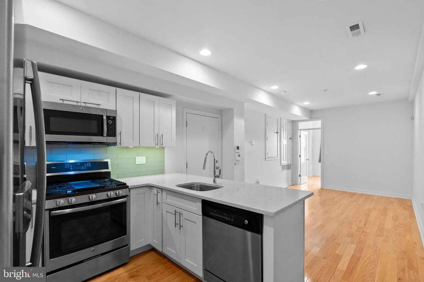 1437 Brown Street #2 photo 13
