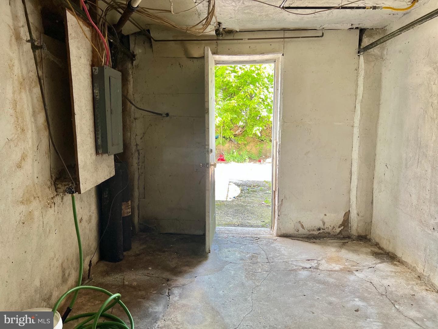 847 Foulkrod Street photo 23