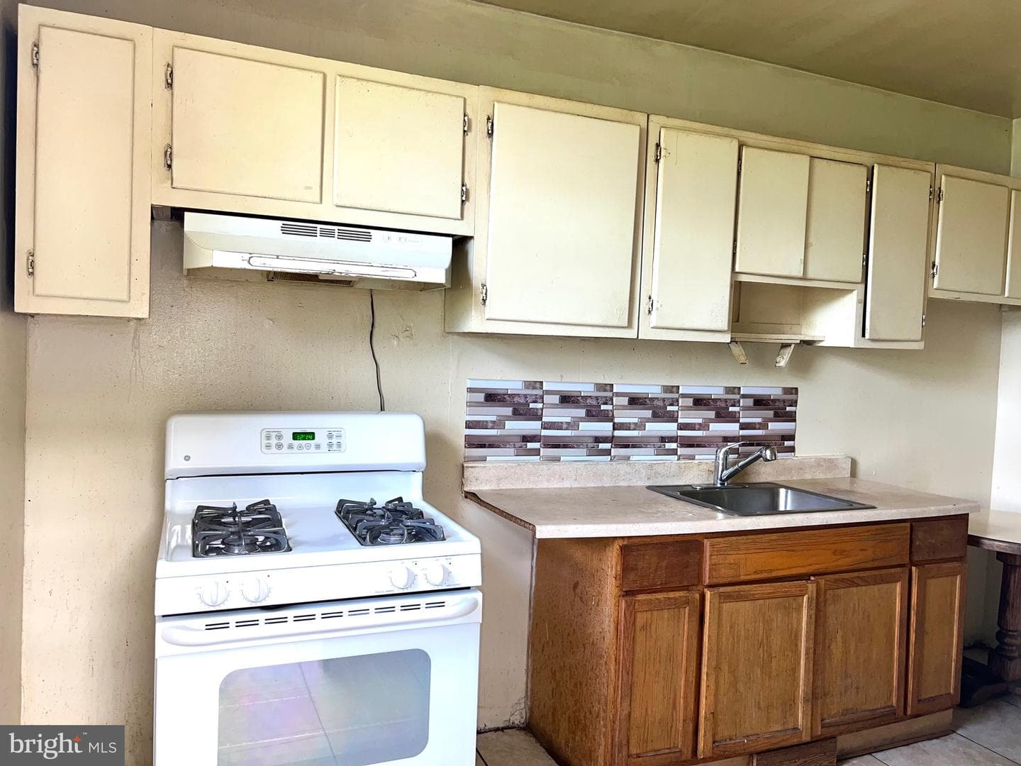 847 Foulkrod Street photo 9
