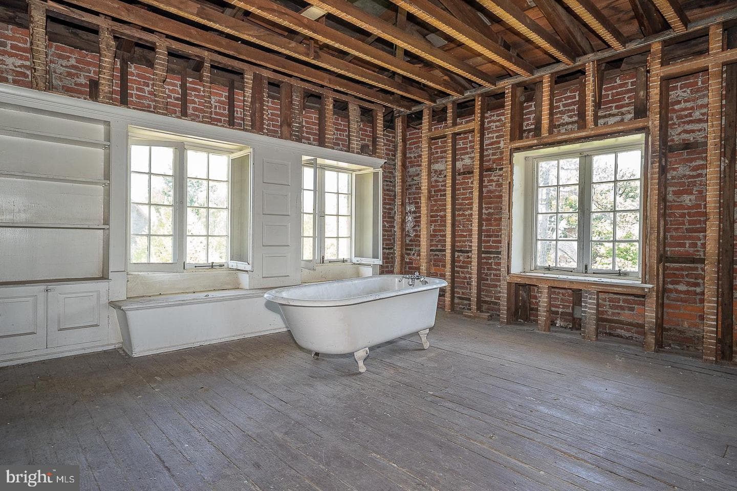 3-5 E Chestnut Hill Avenue photo 16