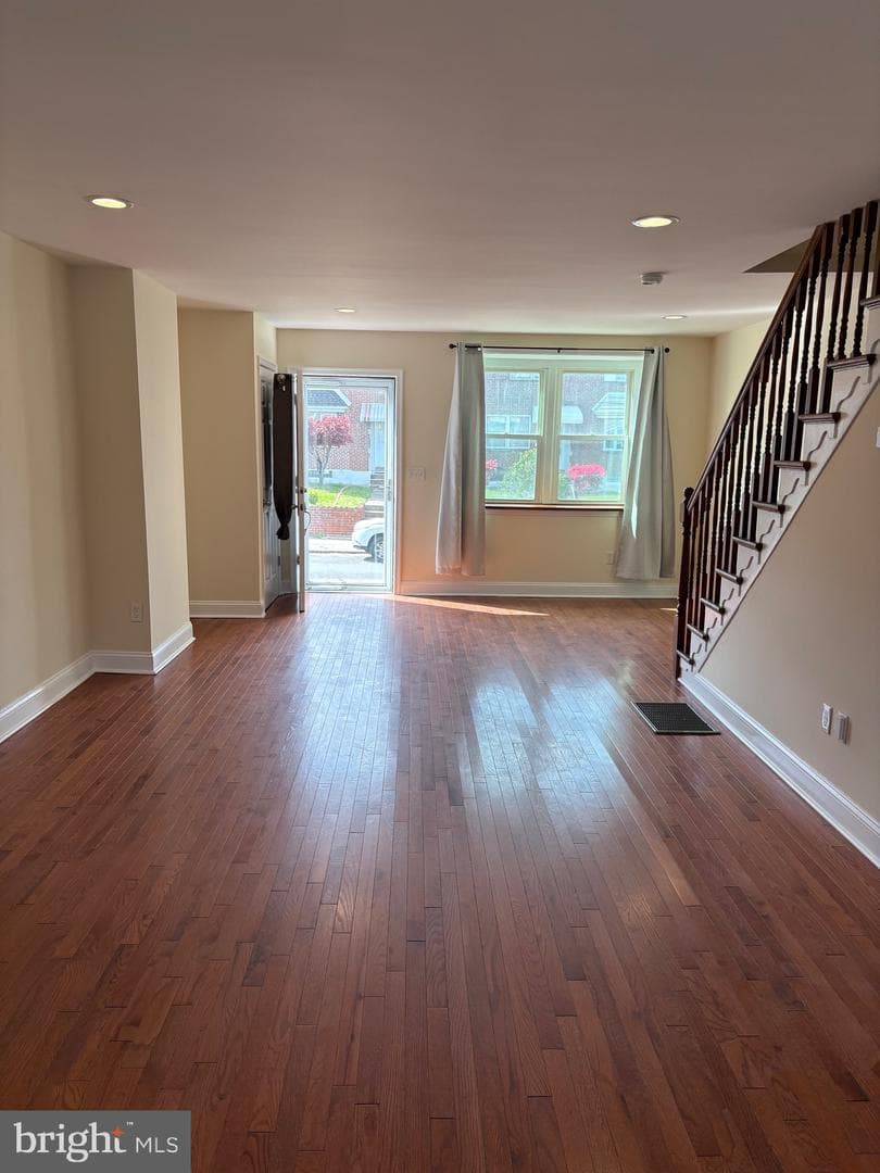 7151 Akron Street, Philadelphia