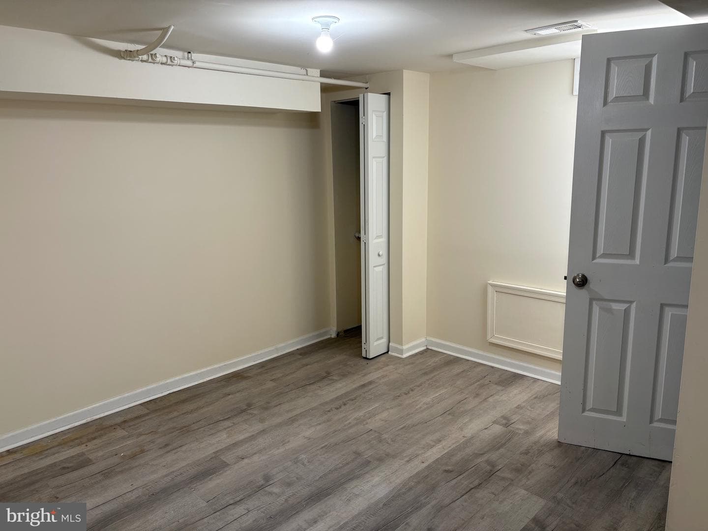 7151 Akron Street photo 34