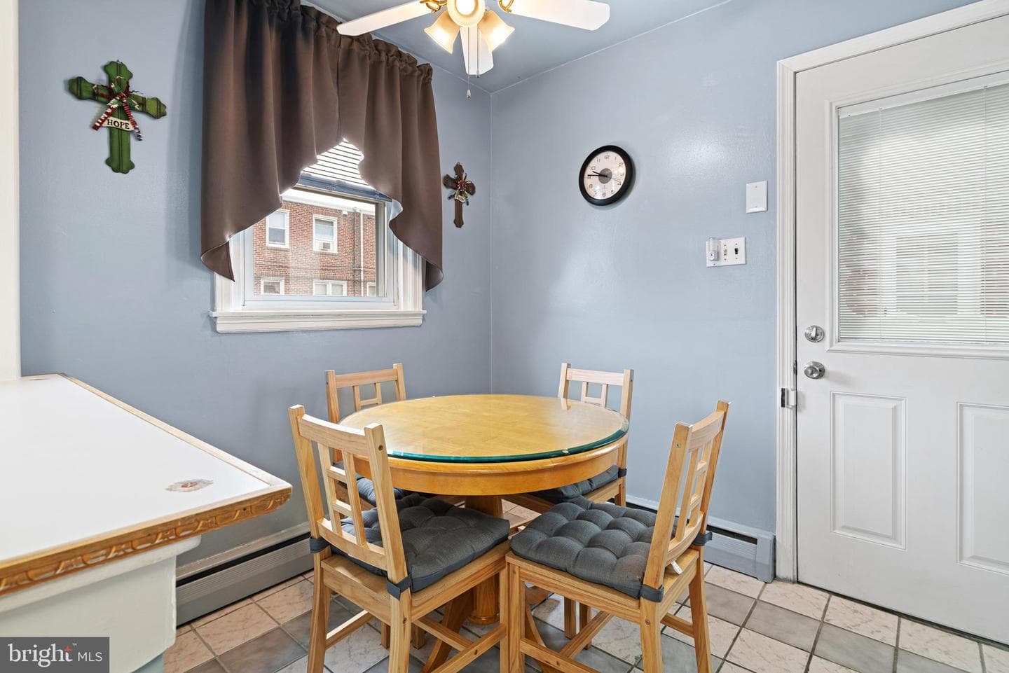 1839 Benson Street photo 9