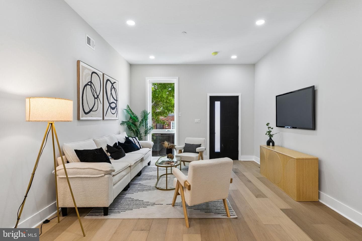 1439 S 8th Street photo 5